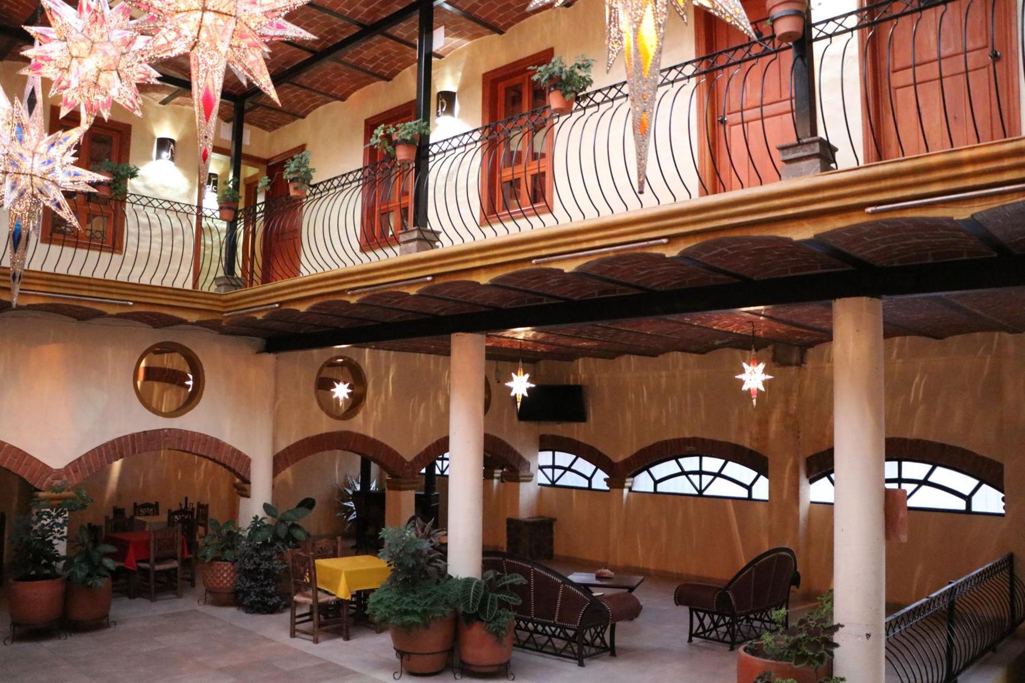 Hotel Castillo Santa Cecilia Tapalpa Exteriör bild